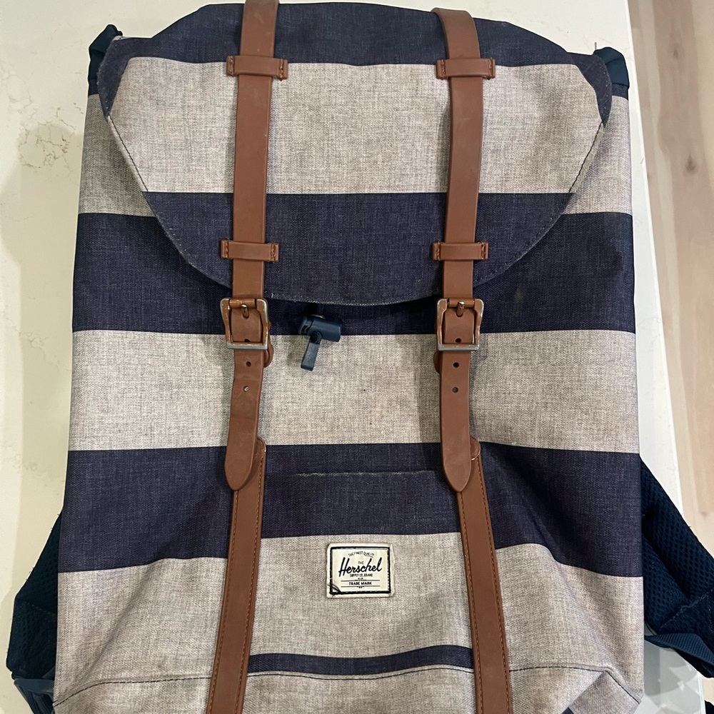 GUC Herschel backpack